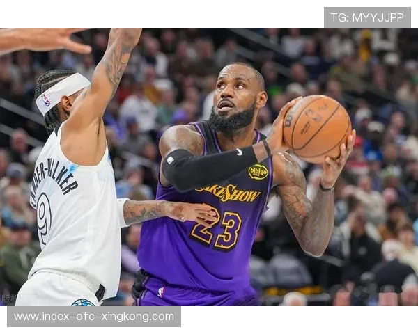 詹姆斯续写传奇，历史得分纪录再创新高！，詹姆斯续约5年2.5亿