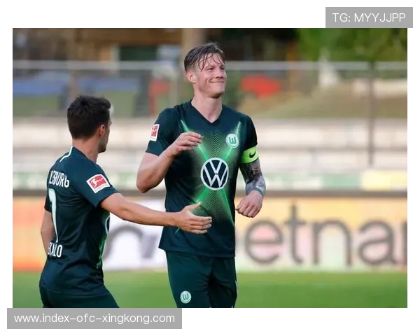 费内巴切训练节奏快速，前场渗透流畅